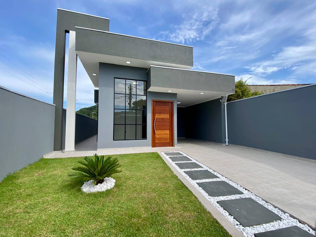 #2105 - Casa para Venda em Mongaguá - SP