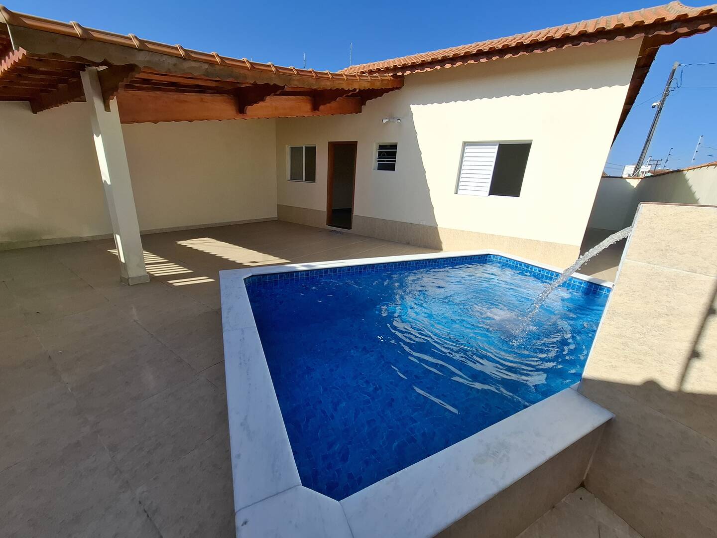 #2065 - Casa para Venda em Mongaguá - SP