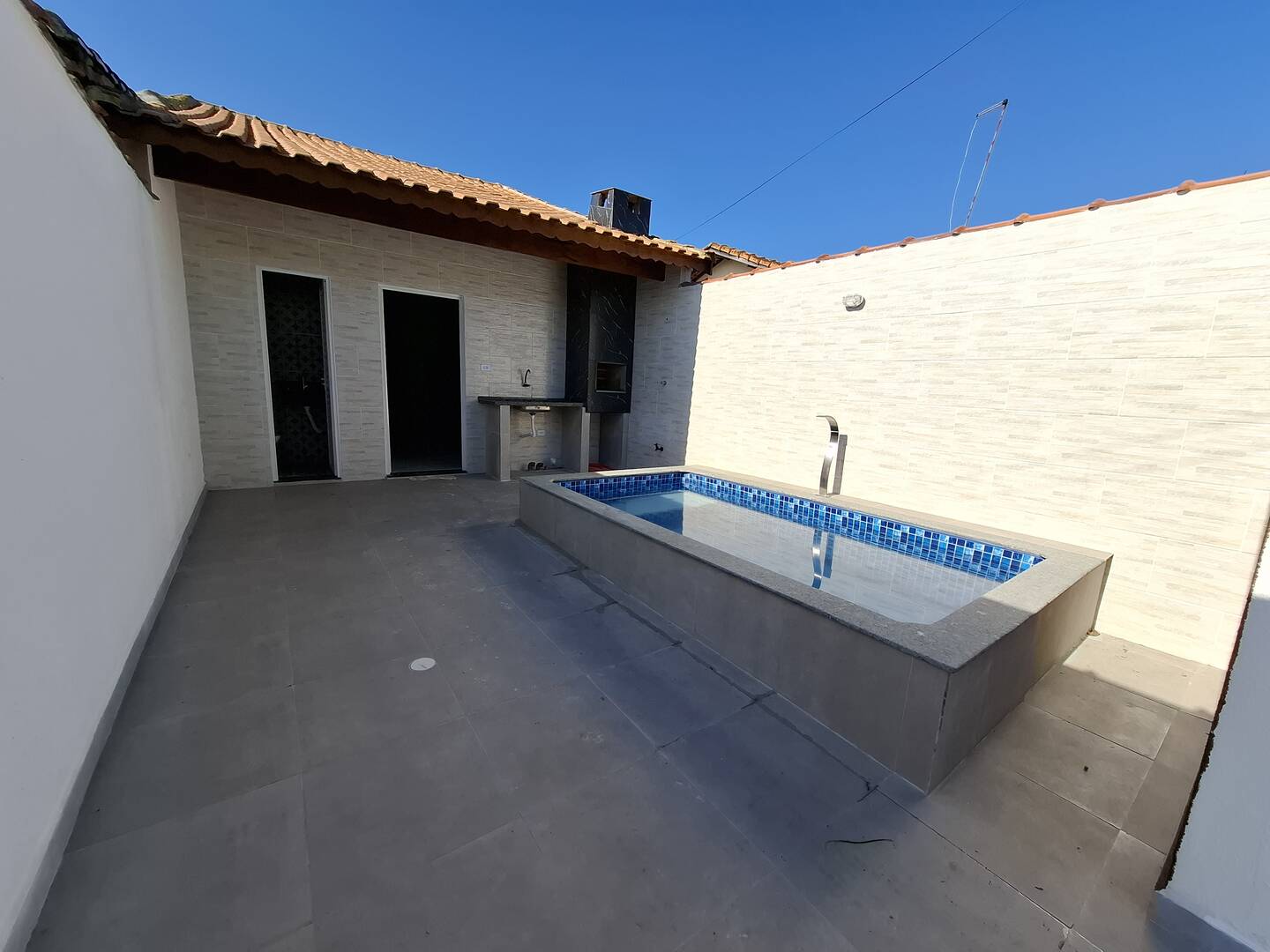 #2160 - Casa para Venda em Mongaguá - SP