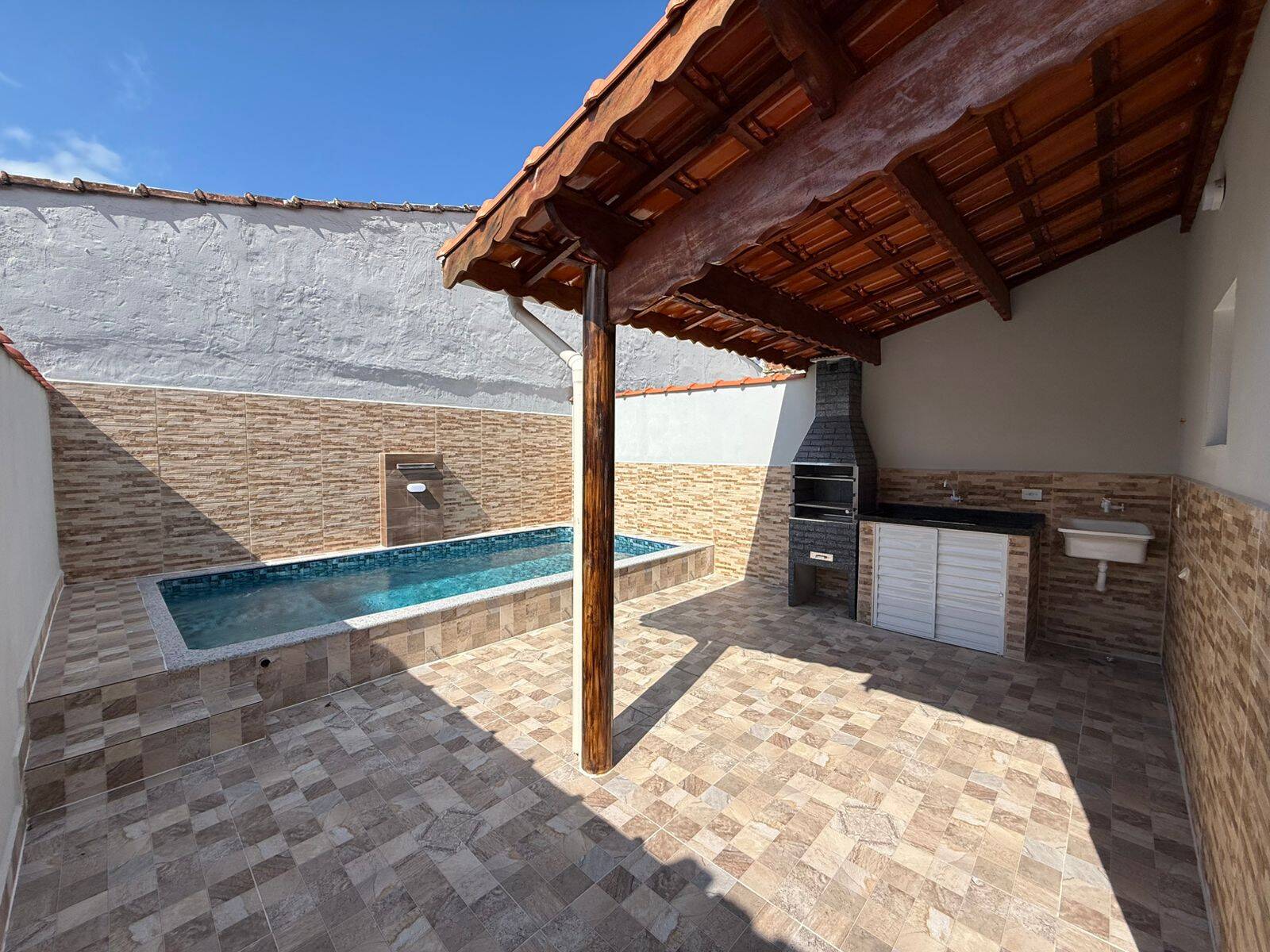 #2094 - Casa para Venda em Mongaguá - SP