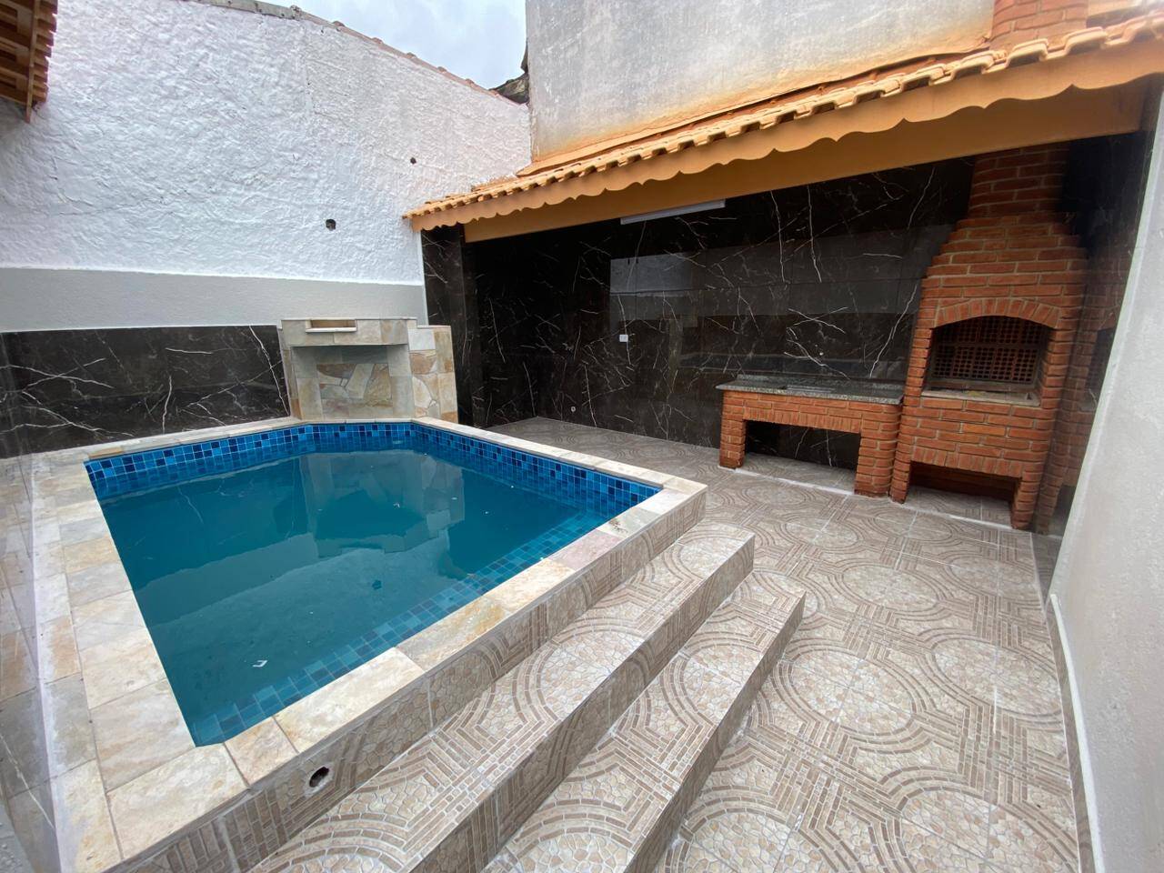 #2195 - Casa para Venda em Mongaguá - SP