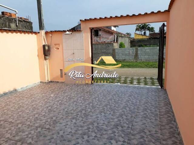 Casa para Venda em Mongaguá - 2
