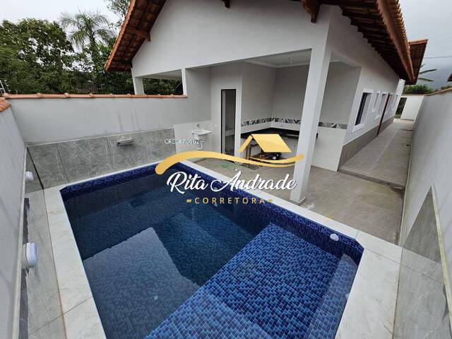#2051 - Casa para Venda em Itanhaém - SP