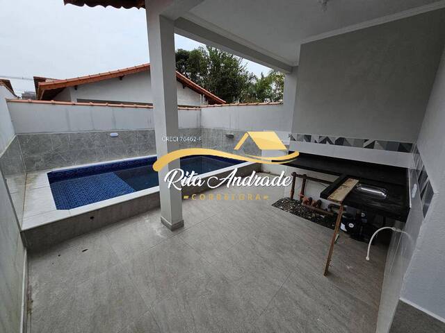 #2051 - Casa para Venda em Itanhaém - SP