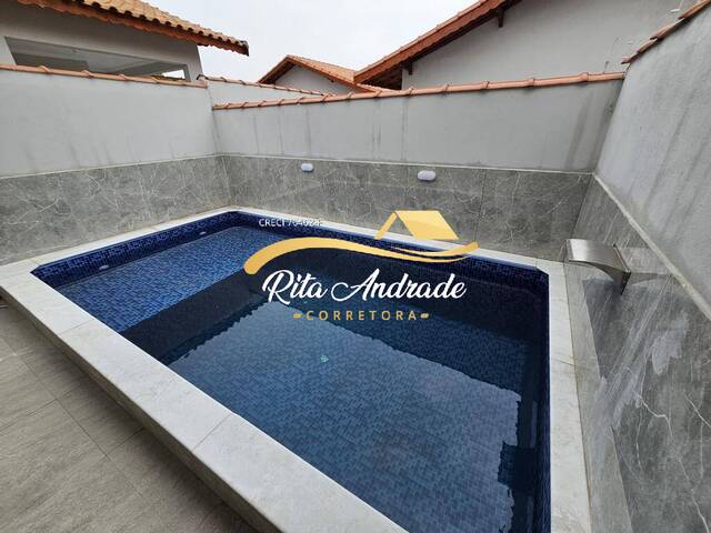 #2051 - Casa para Venda em Itanhaém - SP