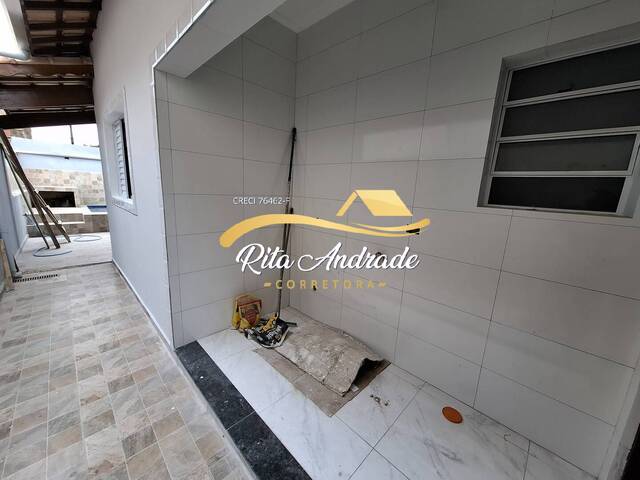 #2181 - Casa para Venda em Mongaguá - SP