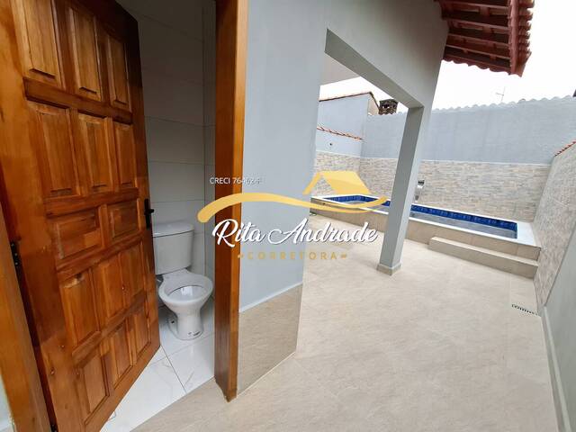 #2162 - Casa para Venda em Mongaguá - SP