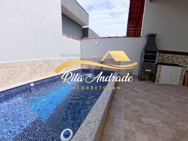 #2172 - Casa para Venda em Mongaguá - SP