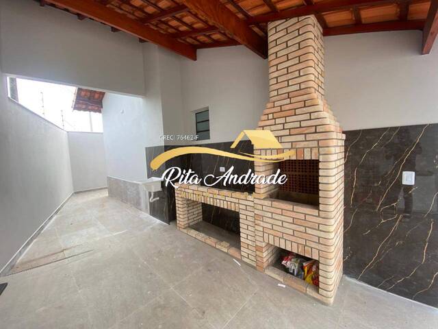 #2194 - Casa para Venda em Mongaguá - SP