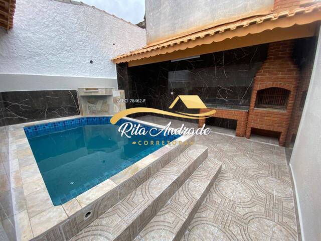 #2195 - Casa para Venda em Mongaguá - SP