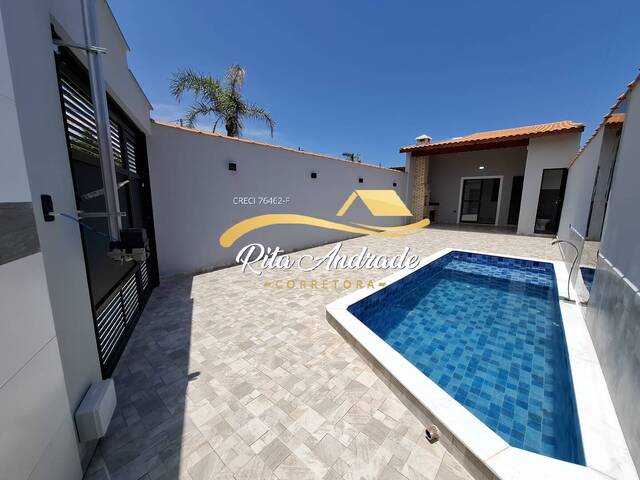 #2196 - Casa para Venda em Mongaguá - SP