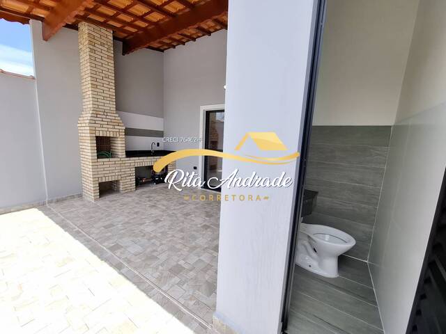 #2196 - Casa para Venda em Mongaguá - SP