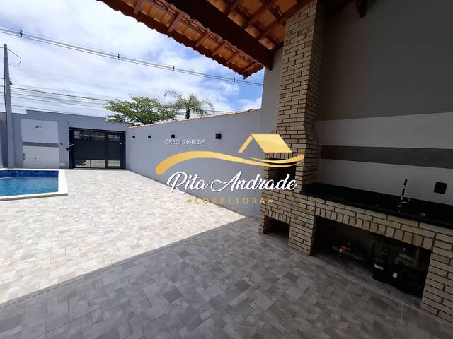 #2196 - Casa para Venda em Mongaguá - SP