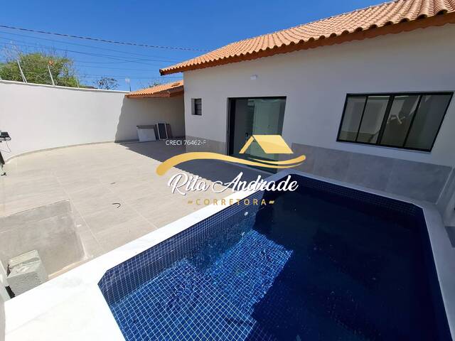 #2194 - Casa para Venda em Mongaguá - SP