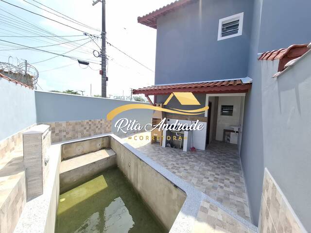 #2220 - Sobrado para Venda em Mongaguá - SP