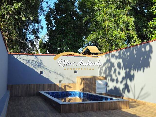 #2219 - Casa para Venda em Mongaguá - SP