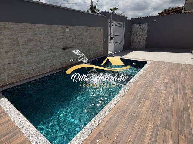 #2226 - Sobrado para Venda em Mongaguá - SP