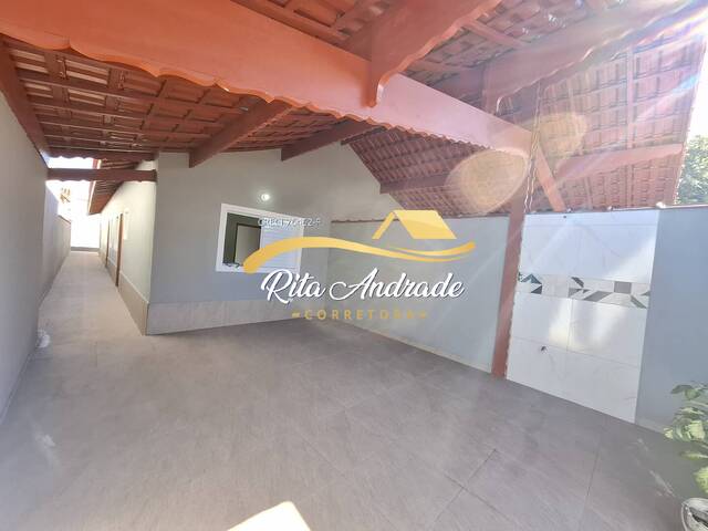 #2239 - Casa para Venda em Mongaguá - SP