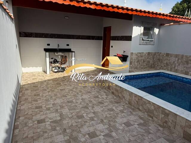 #2249 - Casa para Venda em Mongaguá - SP