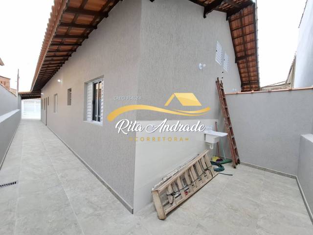 #2203 - Casa para Venda em Mongaguá - SP