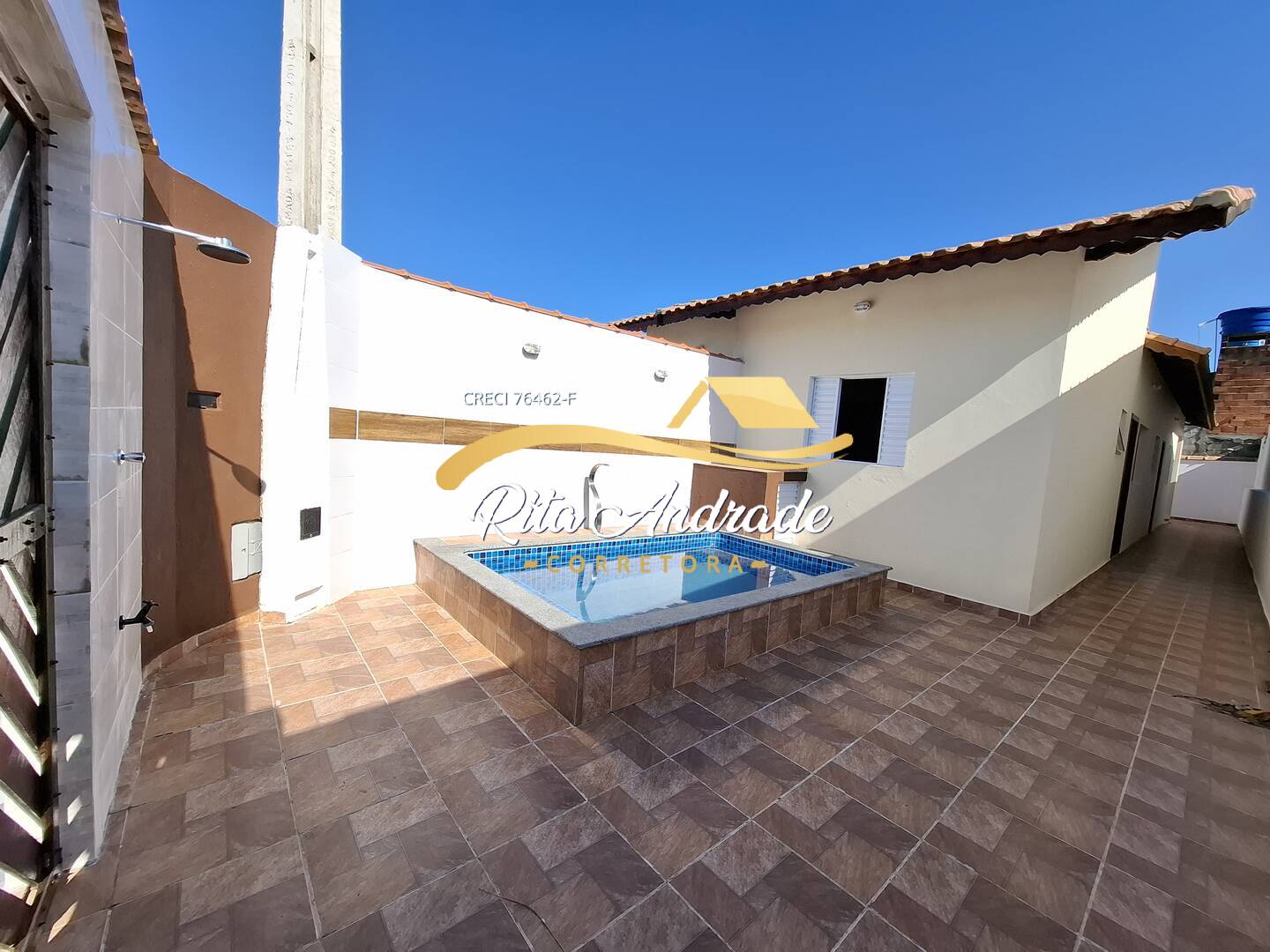 Casa nova  com piscina - 2 dormitórios com suíte ...Confira