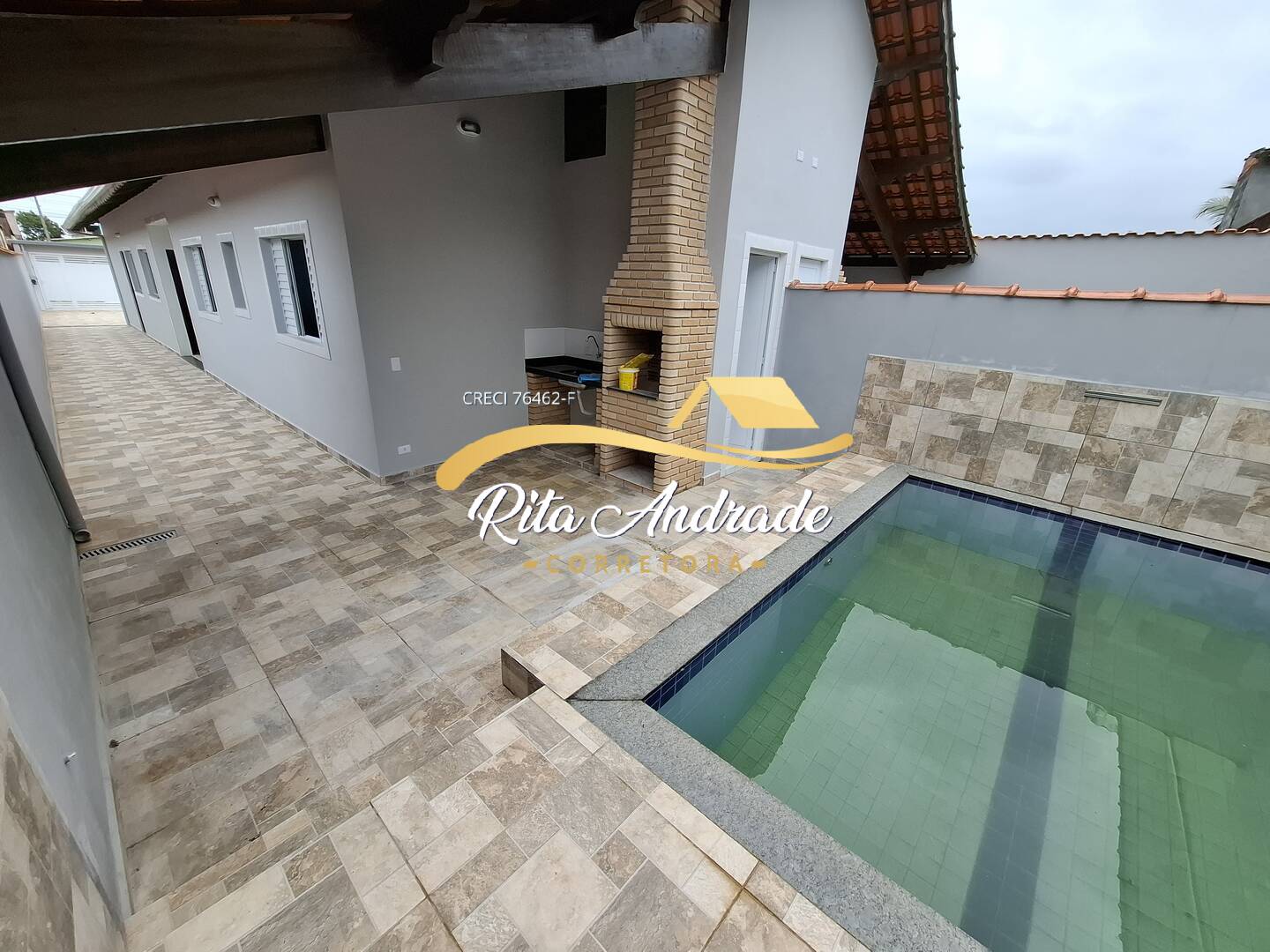 Casa nova 3 dormitórios com piscina e ótimo terreno Confira...