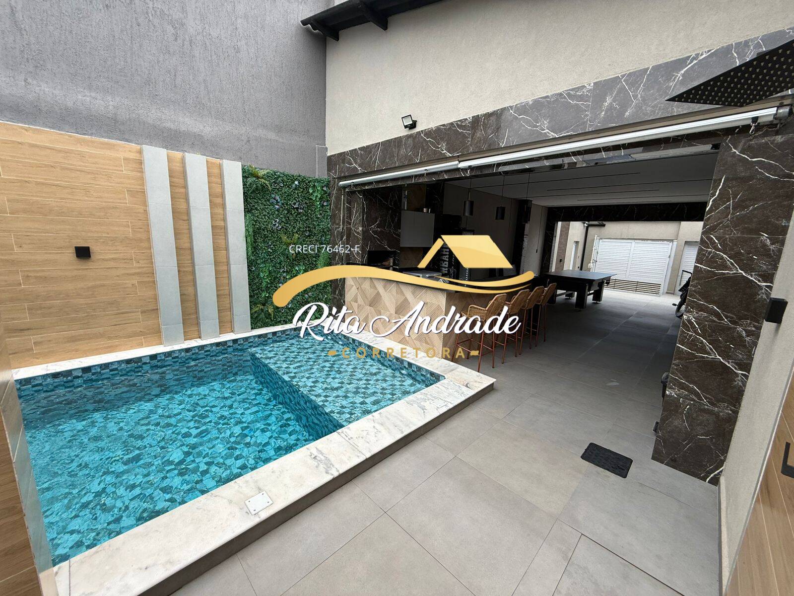 Lindo sobrado 4 dorms - área de lazer completa - 500m da praia - Mongaguá