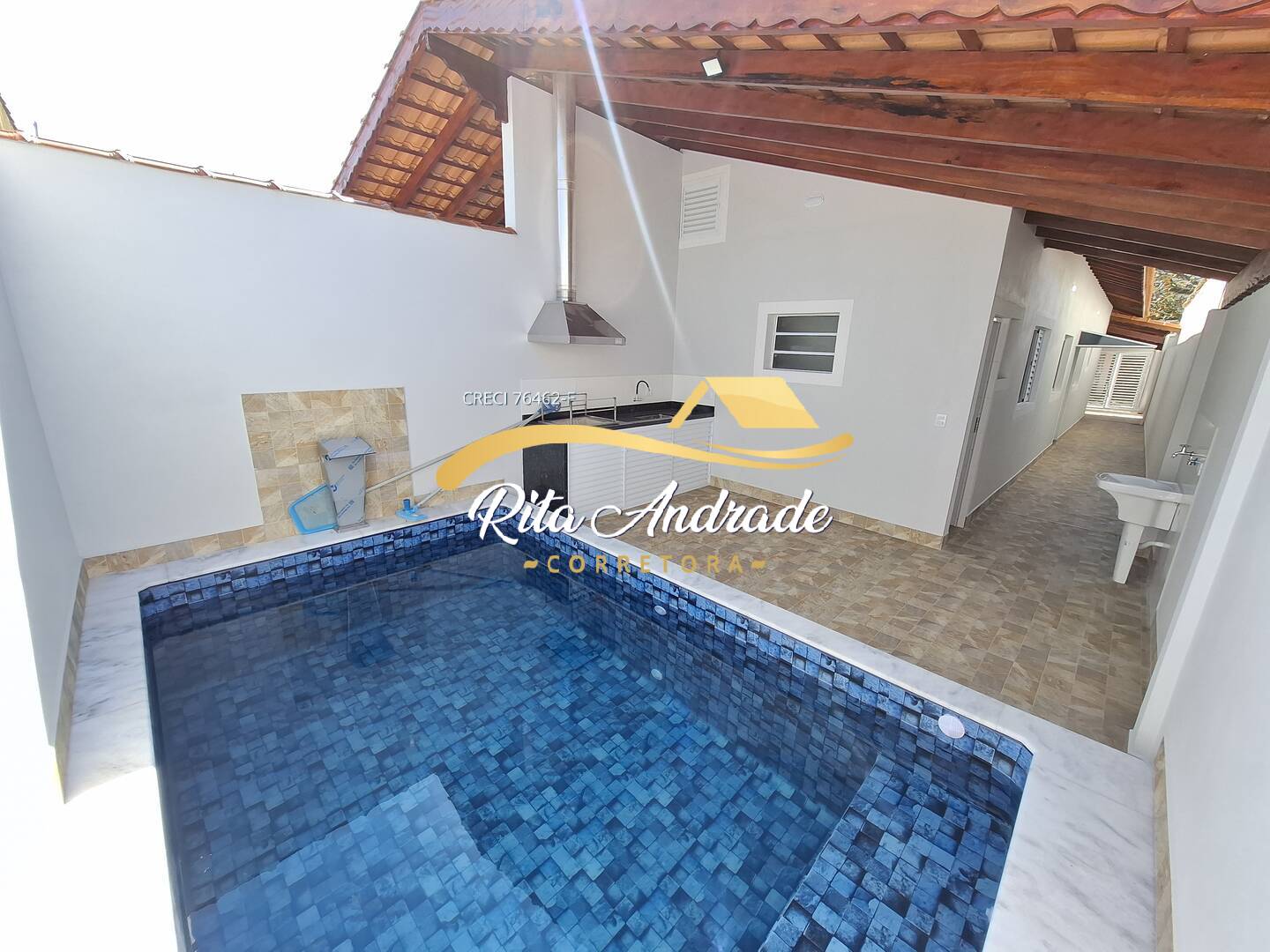 APENAS 50M DA PRAIA LINDA CASA NOVA COM PISCINA EM MONGAGUÁ/SP