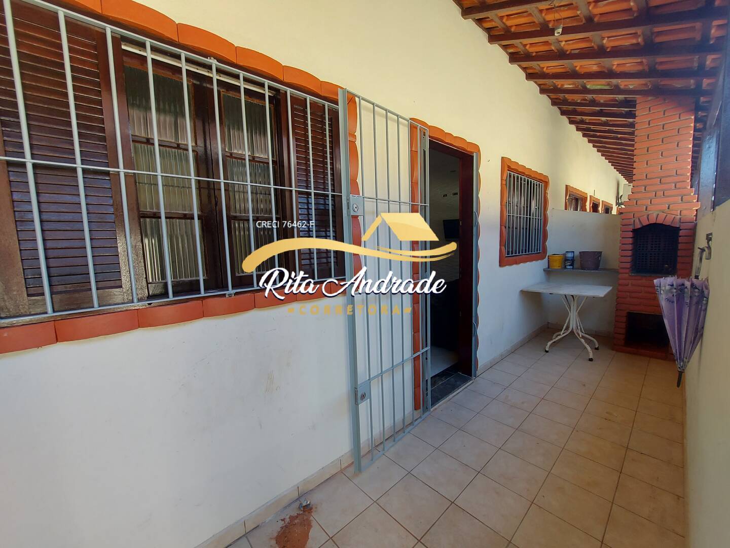 Casa térrea em condomínio bem localizada na Vila Atlântica